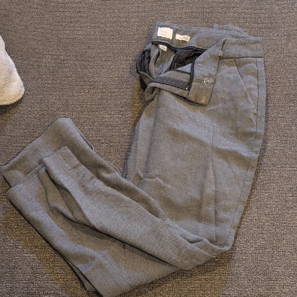 a new day Women's Gray Cropped Pants